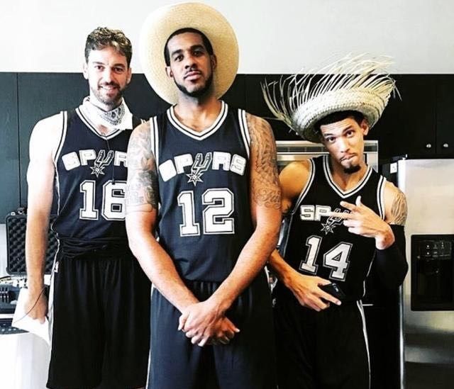 Justin Stout新片《MONEYLINE》迈阿密首映，Andrew支持，16位滑手出镜（Justin Stout新作《MONEYLINE》迈阿密首映，Andrew力挺，16名滑手亮相）