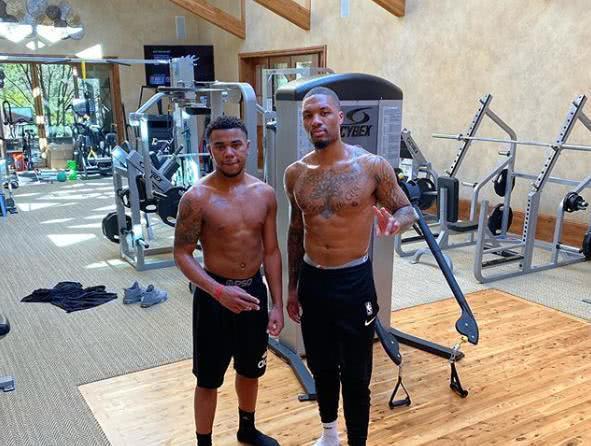 109场超越埃弗拉，格列兹曼独占法国球员欧冠出场榜第三位（格列兹曼109战超越埃弗拉，独居法国球员欧冠出场榜第三）