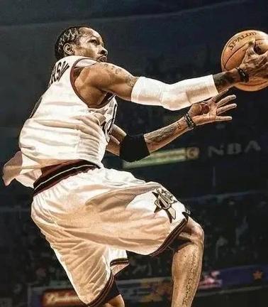 多家俱乐部争抢加比！全能的主攻太抢手，朱婷加比身价都高（全能主攻成稀缺资源：朱婷、加比身价高企，多家豪门竞逐）