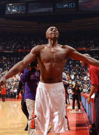 记者：德容因个人事务缺席对阵阿拉维斯的比赛（记者：德容因私事无缘与阿拉维斯之战）