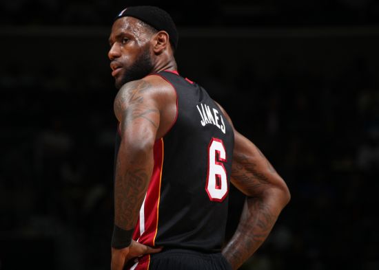 大力神杯已经抵达华盛顿！北京时间6日凌晨正式抽签（大力神杯抵达华盛顿，北京时间6日凌晨举行正式抽签）