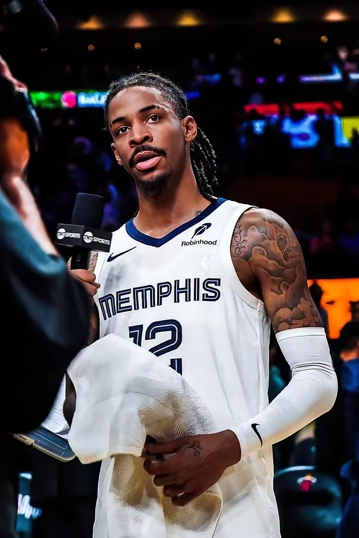 大力神杯已经抵达华盛顿！北京时间6日凌晨正式抽签（大力神杯抵达华盛顿，北京时间6日凌晨举行正式抽签）