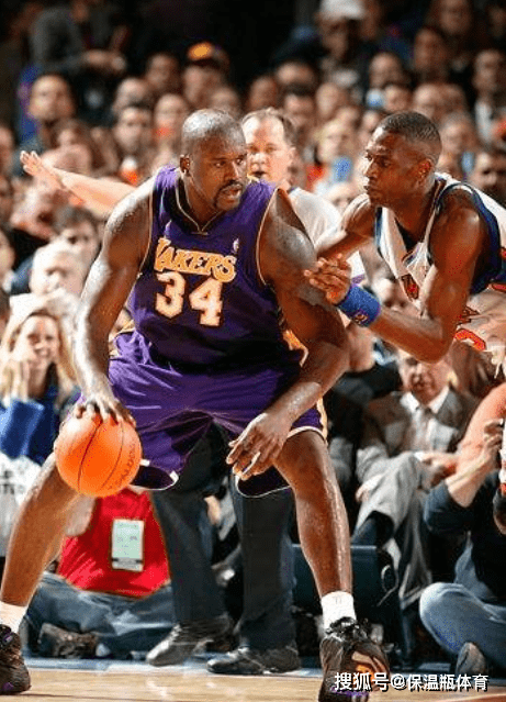 挪威后卫：中场休息时哈兰德让我们多传中，最后奏效了（挪威后卫透露：半场时哈兰德要求加强传中，最终起效）