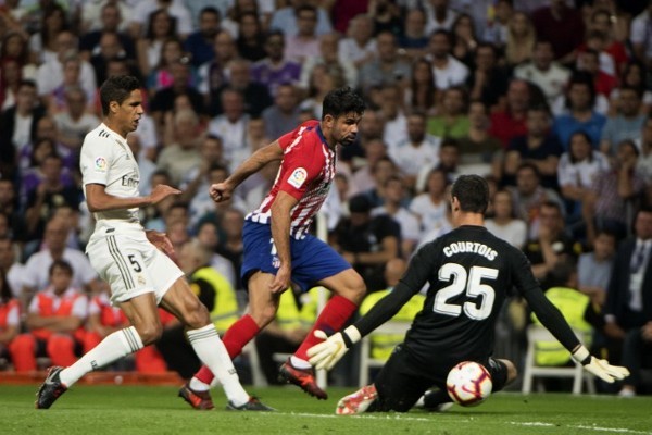 凯塞多与赖斯英超数据对比：前者更偏对抗，后者长于创造机会（英超数据对比：凯塞多更强对抗，赖斯更善于创造机会）