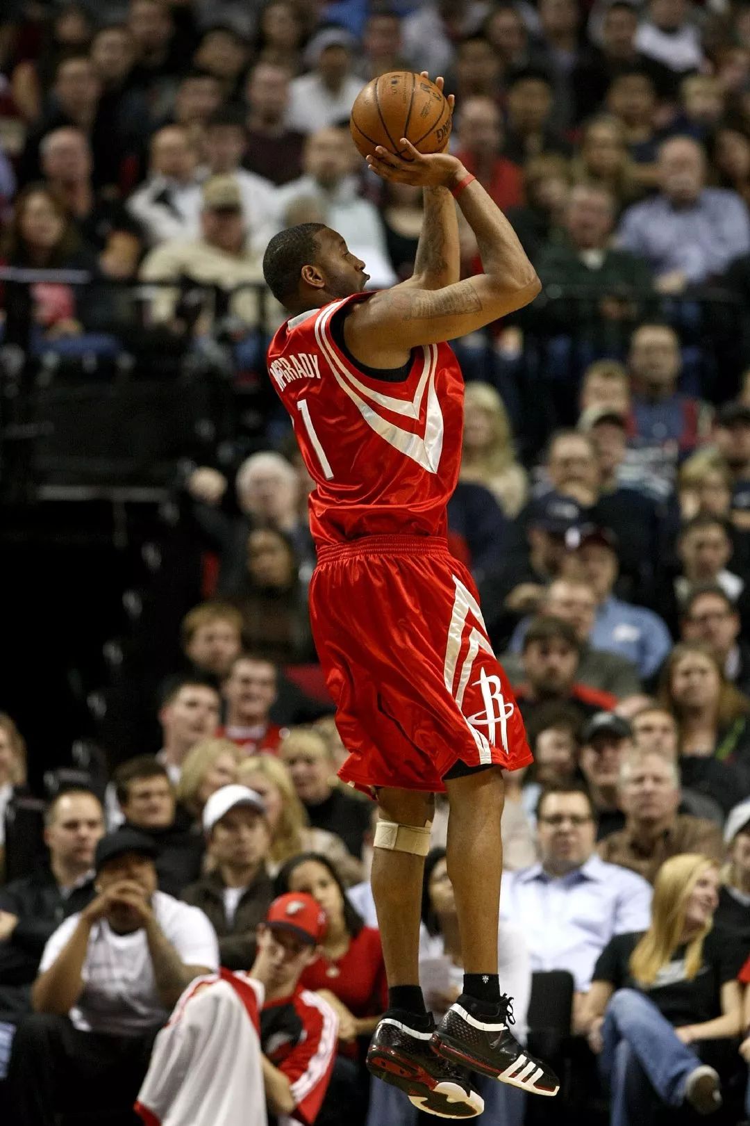 杨瀚森2分1篮板1助攻1盖帽，本赛季第二次没有失误和犯规（杨瀚森交出2分1板1助1帽数据，本季第二次零失误零犯规）